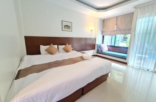 Chalong Hotel | Diana Pool Access Phuket