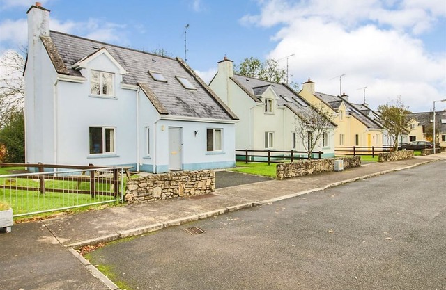 Leitrim Quay - Riverside Cottage 7