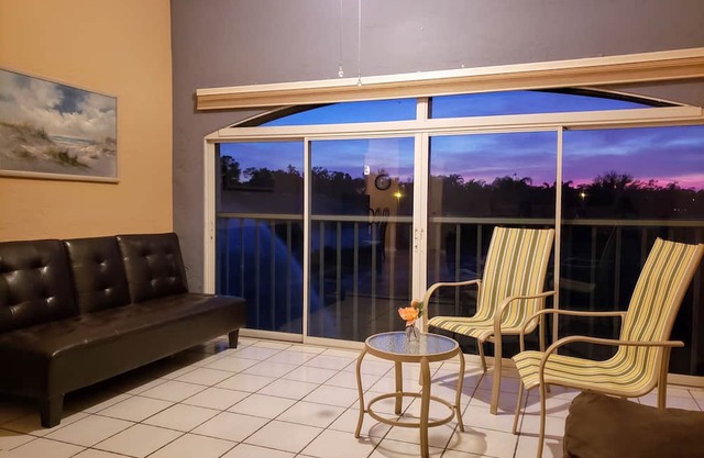 Centrally Located in Beautiful Naples