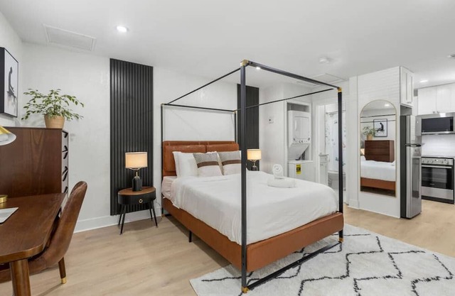 Comfort in Prime Area | Free Parking & Crib