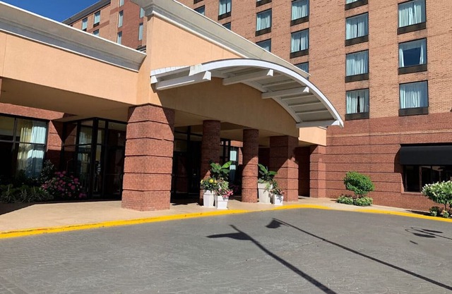 Lynchburg Grand Suites