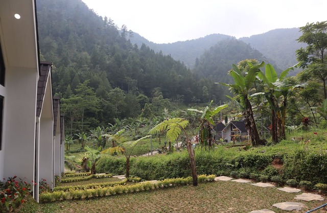 Ulya Kabin Tawangmangu