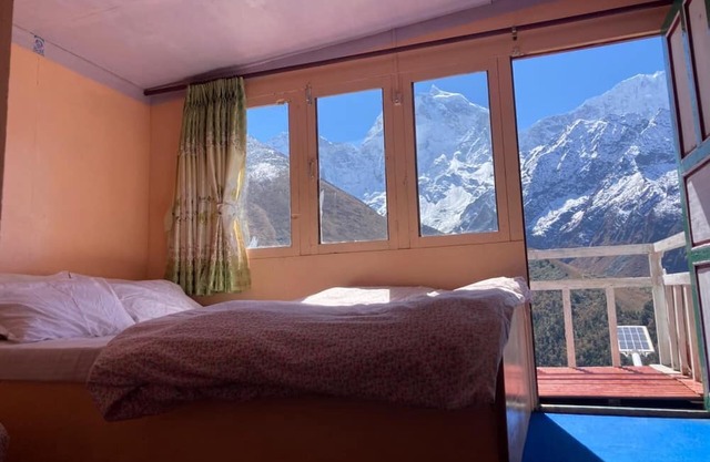 Trekkers Holiday Inn