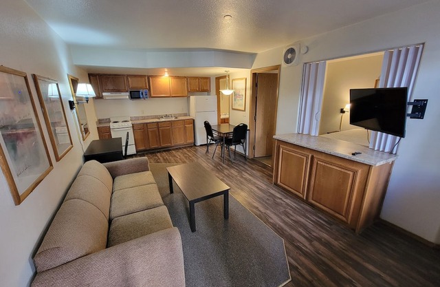 Manor Suites