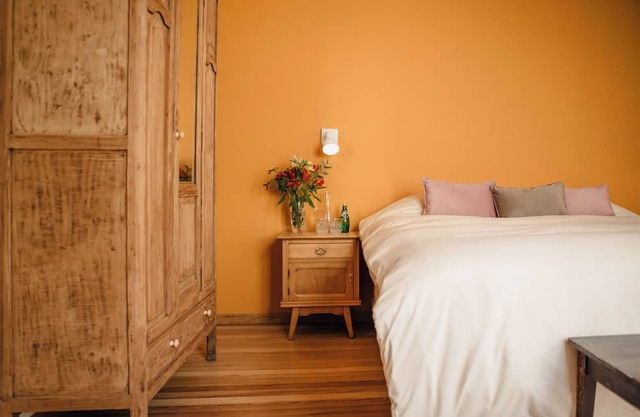 La Noire Petit Hotel