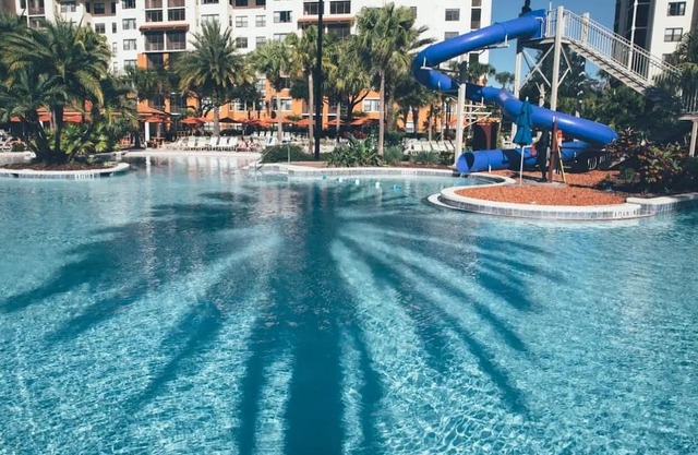 Wonderful resort, fitness room, fun activities on property, only 15min to Disney