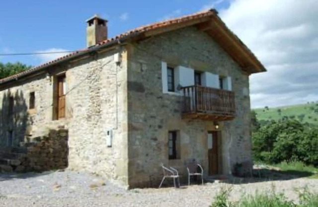 Country House 'La Casa De La Pradera' with Mountain View, Private Terrace and Private Garden