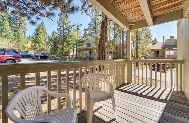 5 Mi to Northstar: Chic Unit w/Decks!