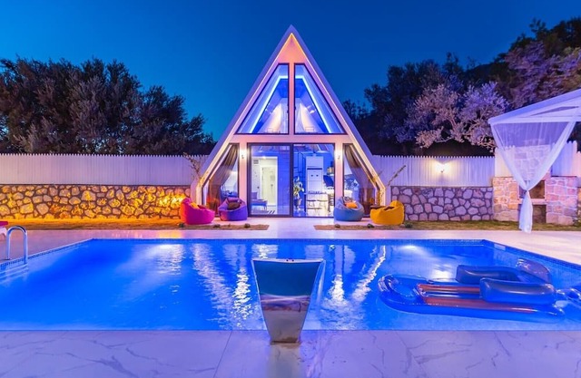 Uzumlu Village 2 Bedroom Villa - 7547
