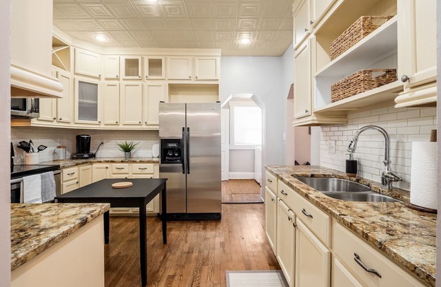 Lovely 5 Bedroom home in Olde Town East of Columbus Ohio