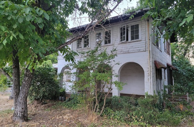 Charming 3-bedroom farmhouse with WiFi and AC in Palermo