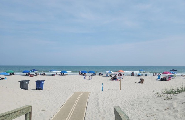 Charming 3-bedroom house with WiFi, AC in marvelous Myrtle Beach