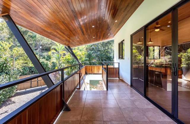 Private and Cozy 2 bedroom Home