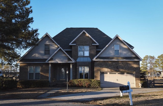 US Open 4 Bed 4 Bath in Gated Golf Community