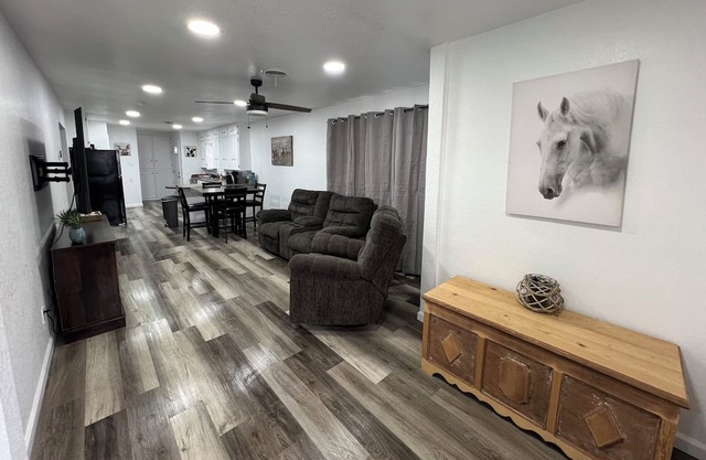 The Cowboy Bunkhouse - King, Queen, Full/Twin Bunkbed