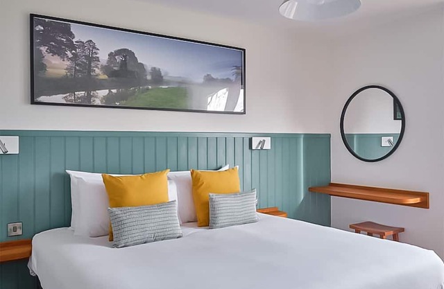 Discover the epitome of relaxation in the Valley View 3 Bed Lodge, where panoramic views and modern