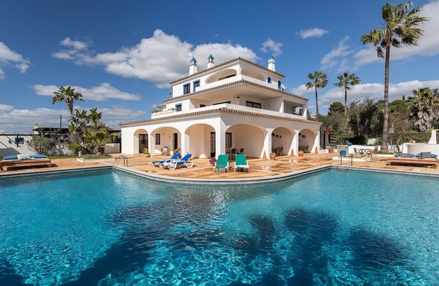 Flat Flor de Lis OCV - Pool & Private Parking
