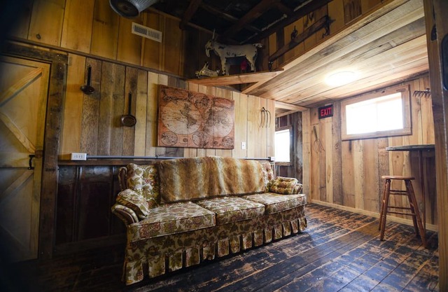 Goat Pen Hostel - Gizzard South