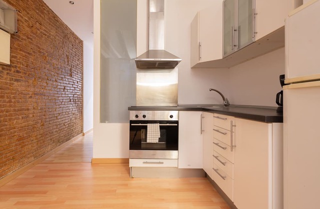 Apartment near Las Ramblas for families or friends