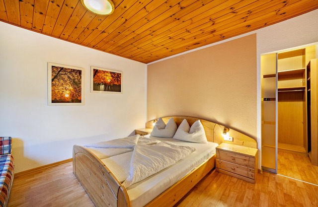 Apartment 'Wohnung Morgenduft Schnalserhof' with Mountain View, Shared Terrace and Wi-Fi