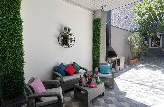COMFORTABLE APARTMENT