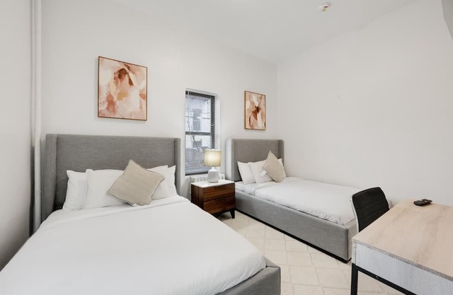 City Escape: Charming Gem in Brooklyn's Vibrant Locale