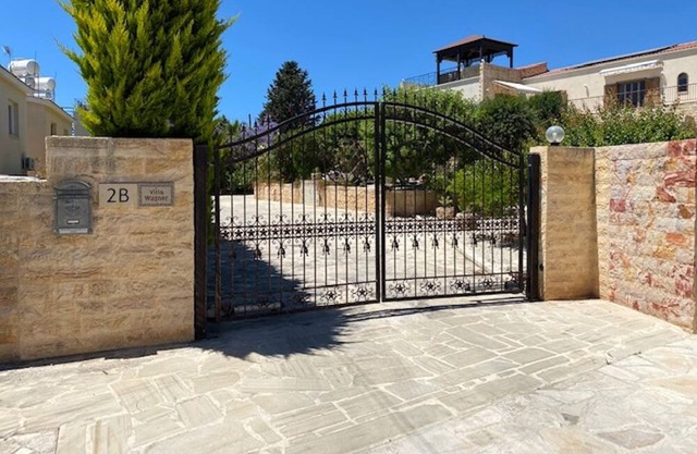 Beautiful, Unique, 'stone-built villa on the outskirts of Peyia