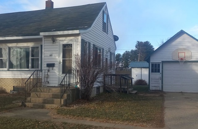 Within walking distance of downtown Park Rapids! Family-friendly home with toys.