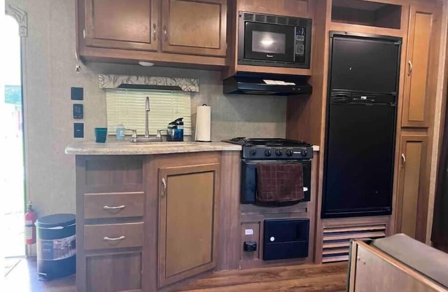 Comfortable RV Apartment