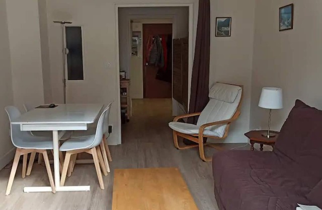 Apartment 'Grand Studio Cauterets' with Mountain View and Balcony