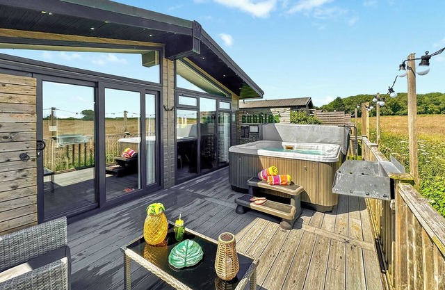 1 bedroom accommodation in Raywell, Beverley