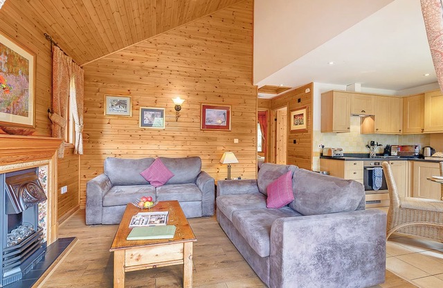 Sturt Watersedge Lodge