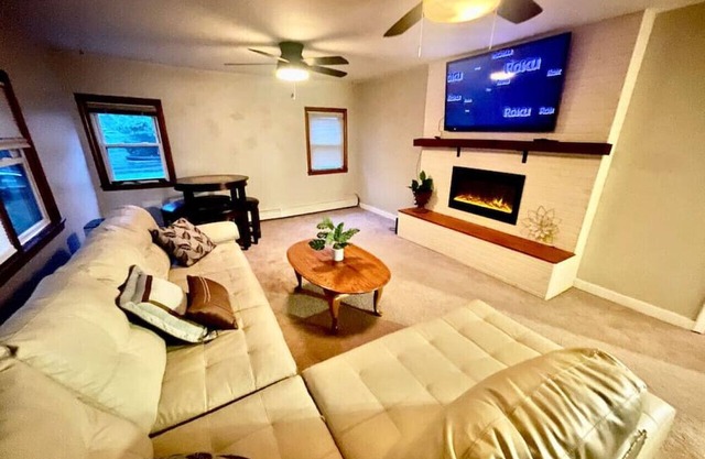 Union Lake Retreat*