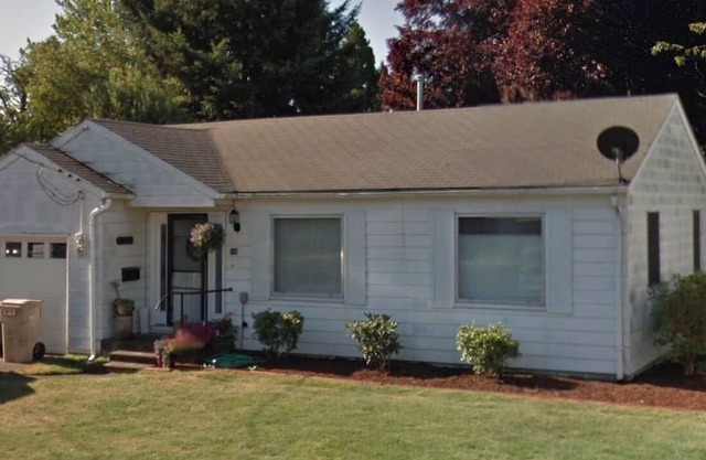 Rachel’s Place. Cozy home centrally located in Lebanon.