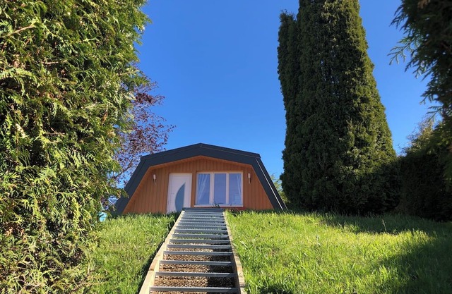 Atypical chalet with enclosed garden and breathtaking views! Rosa-Lila the Tiny-house