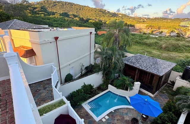 Breathtaking villa with private pool and hot tub, 2 minute walk from the beach.