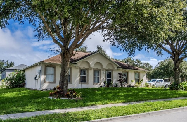 1 Flint and Kingscrest, LLC - Entire House