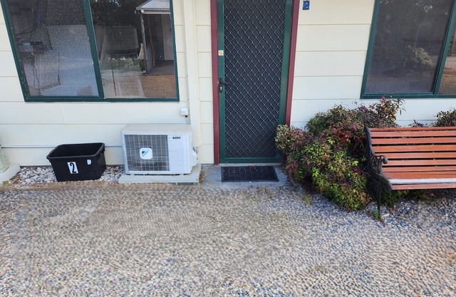 Cosy Nook Flat 2 - Comfortable, well-appointed holiday unit