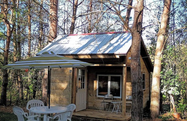 Rustic cabin, quite get away, or hunting Basecamp