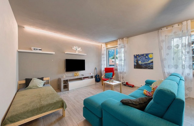 Apartment 'Residenza Tambella' with Mountain View, Balcony and Wi-Fi