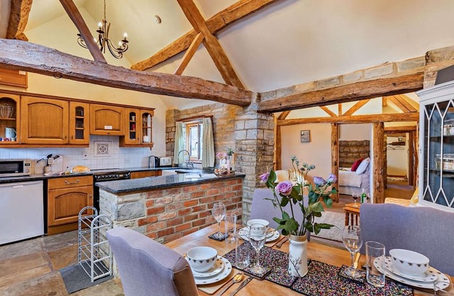 The Cow Shed | Cottage near Stratford-upon-Avon