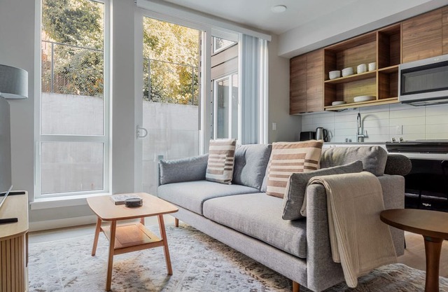 Blueground | West Queen Anne, view, nr Kerry Park