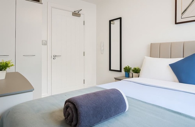 Contractor Friendly - Discounts, Group Stays, Families, Free Wi-Fi, Free Parking