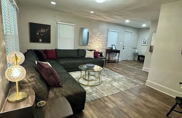 The Dragonfly, 3bd/1.5bth, 2.2 miles to Casino