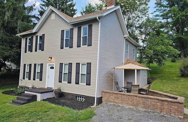 Updated 4BR, 3 BA Farmhouse w/Bonus Room – Walk to trails