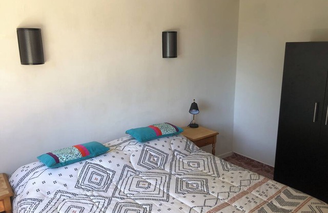 Independent furnished cabin with terrace and grill, steps from Playa Negra.