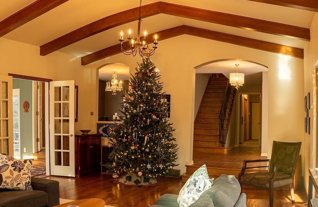 Tranquil 4-Bedroom Hideaway Nestled in the Trees with Screened in Porch