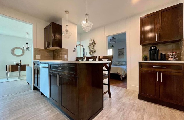 Full 2-3 Bdrm House in Downtown Coaldale!