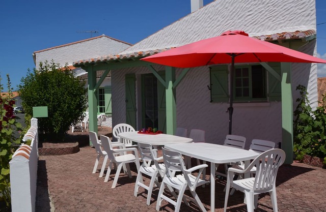 Holiday Home 'Maison Am Stram Gram' with Private Terrace and Wi-Fi