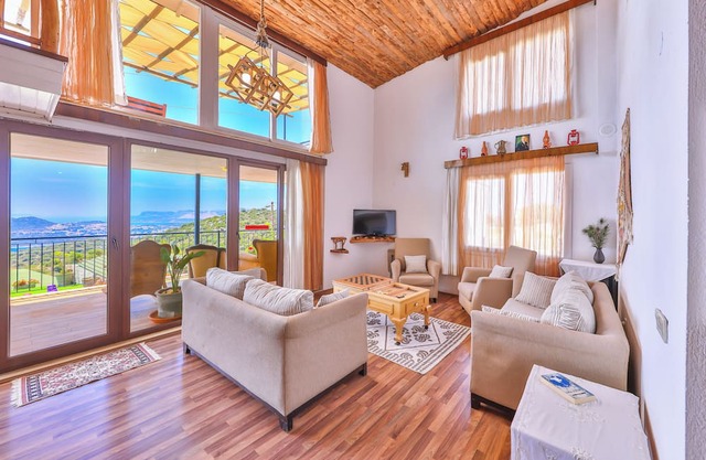 Charming 3-bedroom villa , in superb Antalya Kas